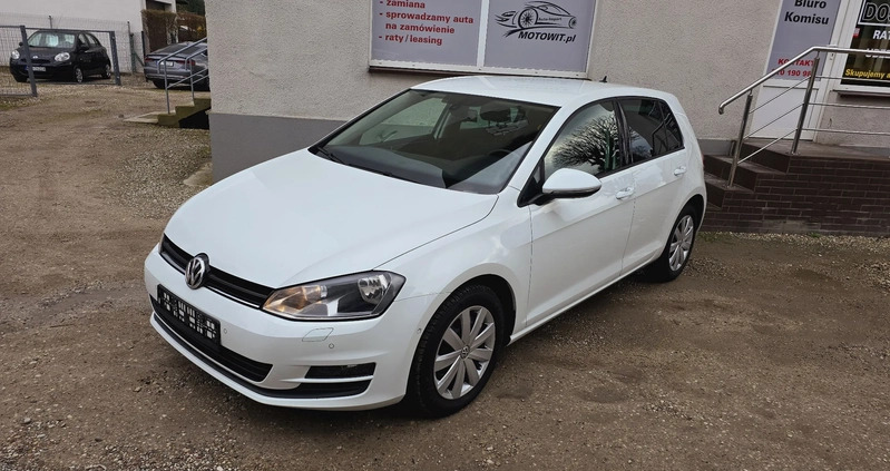 Volkswagen Golf cena 29990 przebieg: 250000, rok produkcji 2013 z Susz małe 211